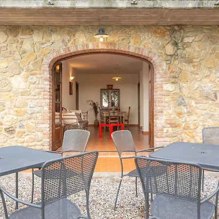 Le Pinetine Lägenhet Riparbella