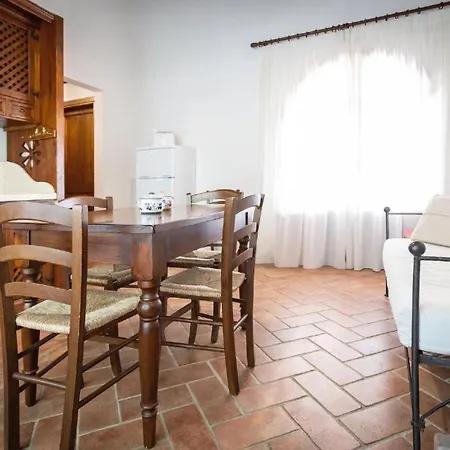 Apartment Le Pinetine